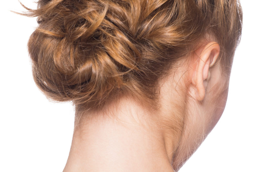 5 Beautifully Festive Hairstyles to Get You in the Holiday Spirit