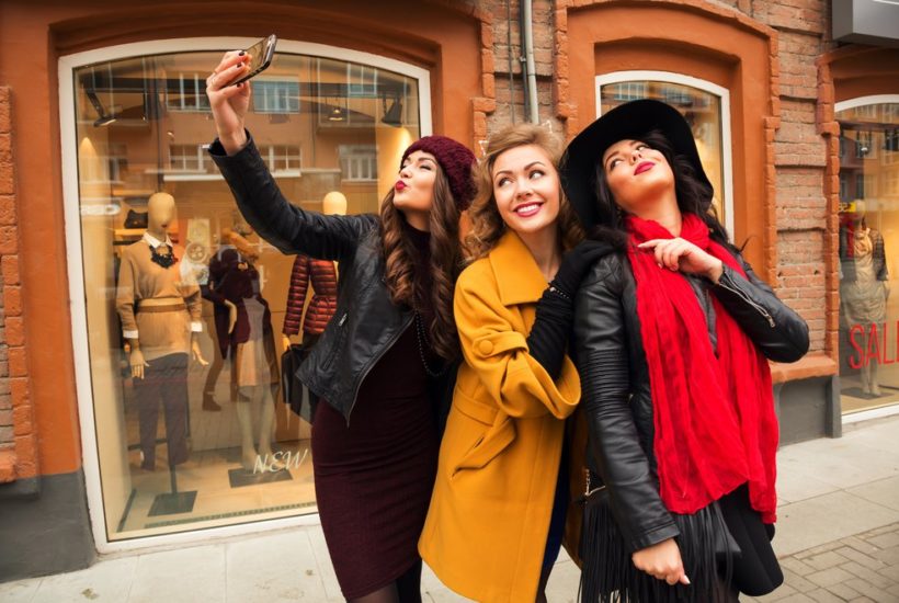 planning girls group tour of los angeles