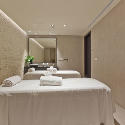 Choosing the Right Cosmetic Lasers for Your Spa