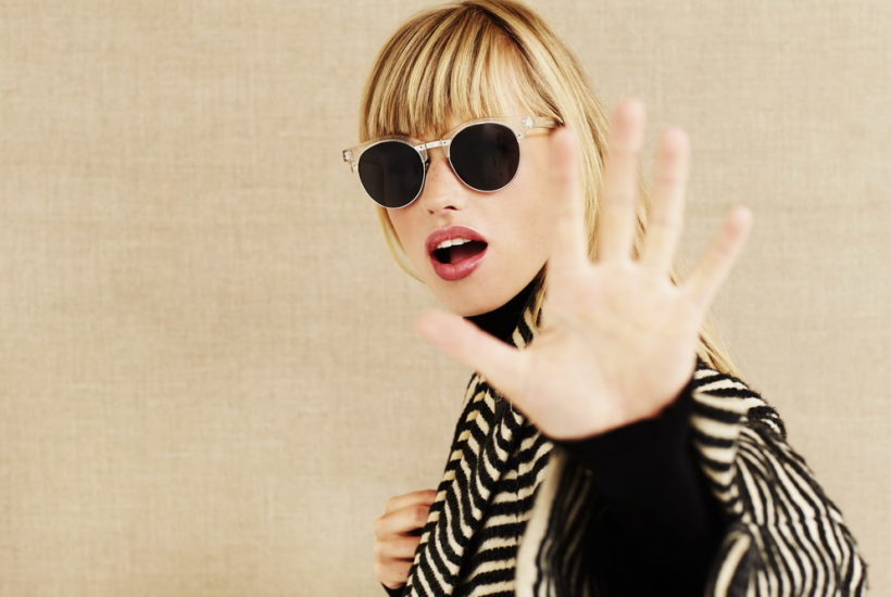 Celebrity Rejecting Attention Beauty Army how to look like a celebrity for less than