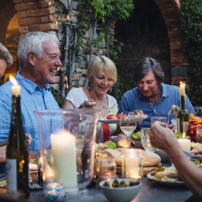 Common Dining Mistakes That We Are Not Aware Of