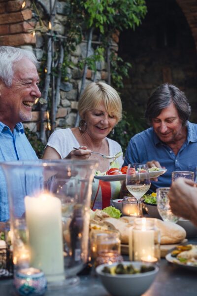 Common Dining Mistakes That We Are Not Aware Of