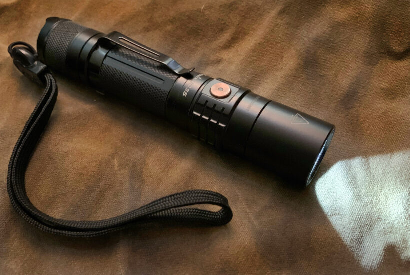 3 things that separate tactical flashlights from edc flashlights
