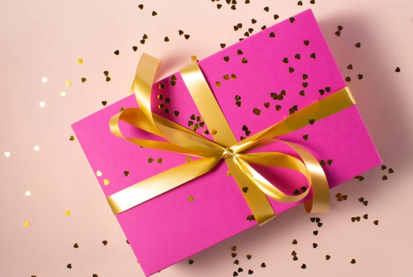 Thebestbirthdaygiftsforwomentop10giftideas2scaled Beauty Army 10 unique surprise gift ideas for your friends and family